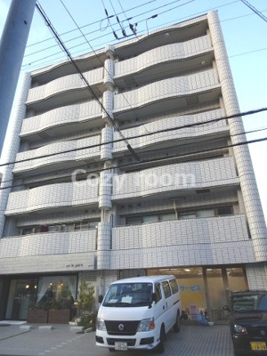 【外観】 | リテラシー江坂ビル | 建物外観を気になさる方へ、見た目の良い物件です