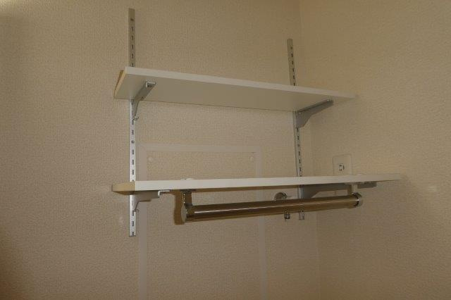 ハンドⅠの洗面所|洗濯機上棚