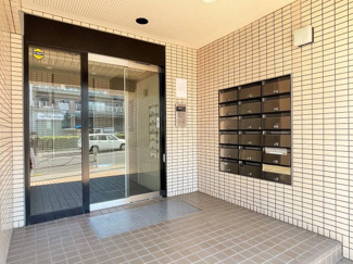 【エントランス】 | 毎日通るエントランスはこのようになっています