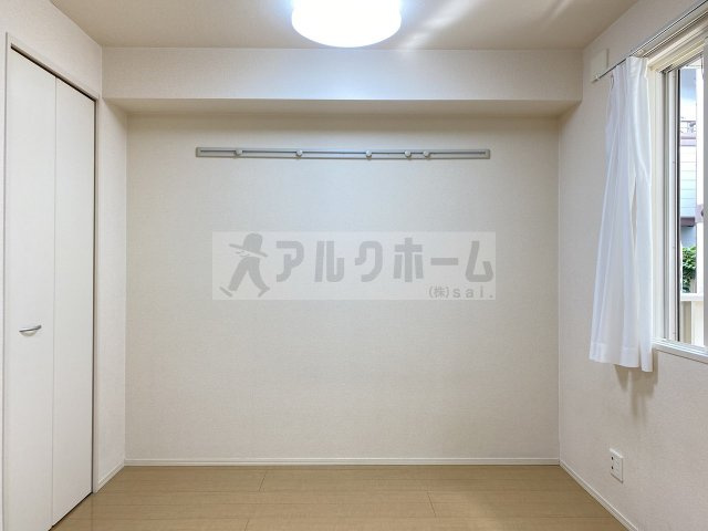 ガアデンホームズ曙の洋室