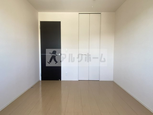 セジュール輪の洋室
