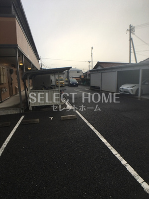 【駐車場】 | モナリエＳ | 駐車スペースもあります