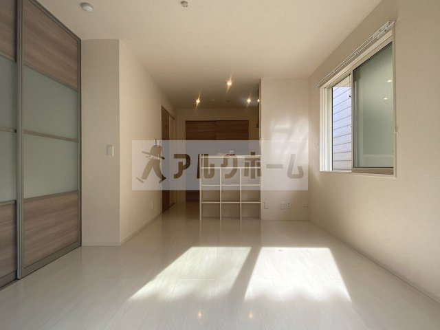 プレジールの居間・リビング