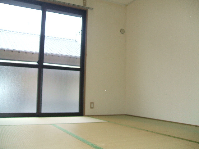 J ハウス【キャッシュバック対象物件】の和室|和室があると落ち着いた雰囲気になりますね