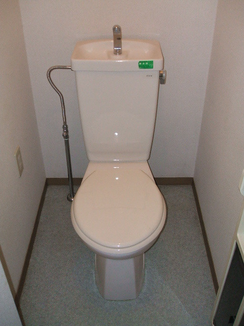 J ハウス【キャッシュバック対象物件】のトイレ|トイレもきれいです