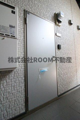 DOLCEVITA西町の玄関|収納もある玄関です