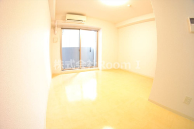 【居間・リビング】 | フレアコート北浜 | おしゃれな居間です