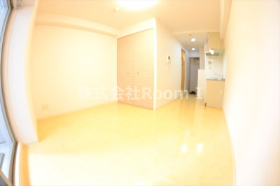 【居間・リビング】 | フレアコート北浜 | ゆったりとしたリビングです