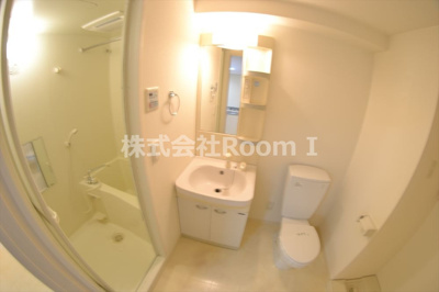 【洗面所】 | フレアコート北浜 | 広い洗面スペース