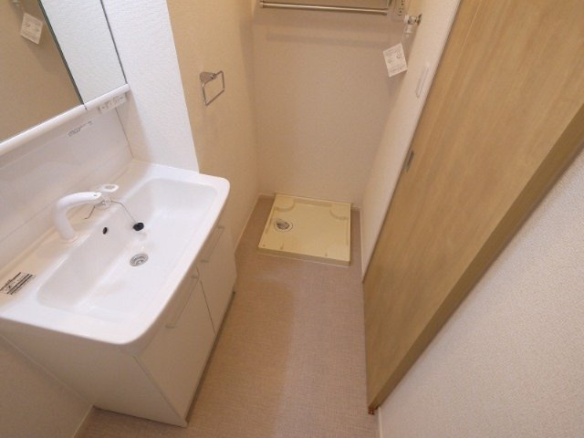 アベニールの設備|洗濯機置き場です