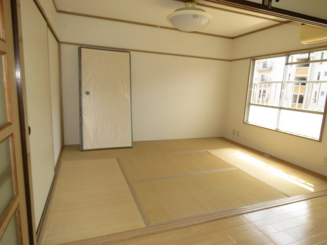 東坂戸団地34号棟の周辺