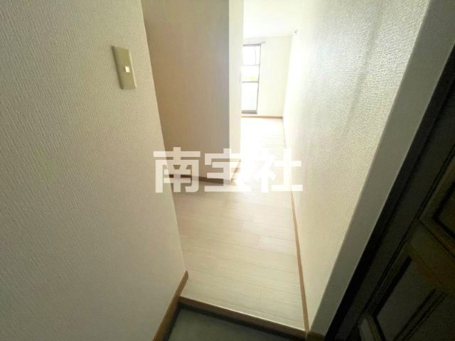 【玄関】 | 玄関です、靴箱ついてます