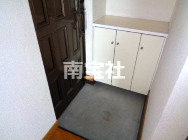 【玄関】 | 玄関です、靴箱ついてます