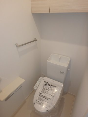 ウィステリアコート茶屋町のトイレ|ウイステリアコート茶屋町102号室　シャーメゾン