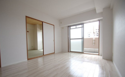 【居間・リビング】 | メゾンドール南千里 | ＬＤＫ★