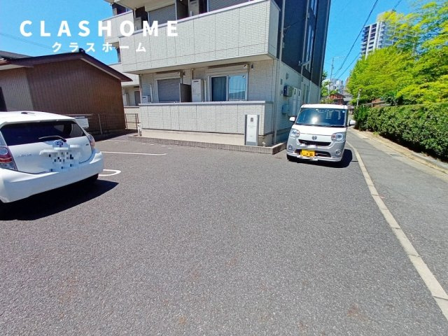 アール・オッツ　　刈谷市近郊の賃貸はクラスホーム刈谷店の駐車場