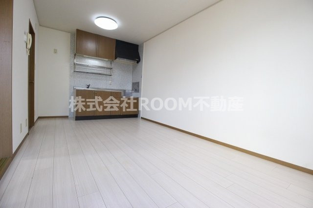 平江マンションライガの居間・リビング|ゆったり過ごせる居間です