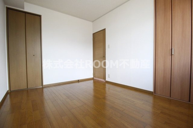 平江マンションライガの洋室|スタンダードな洋室です