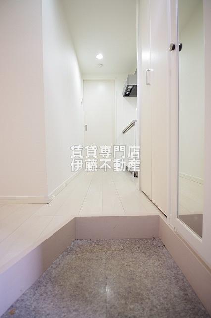 グリーンレイク中小田井の玄関