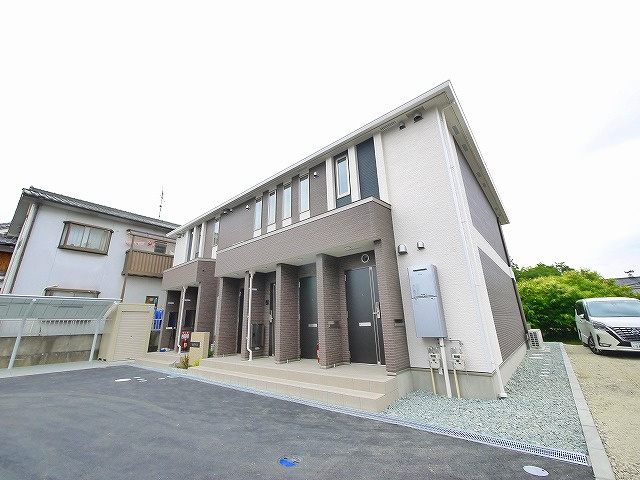 ルピナスの外観|外観は落ち着いています