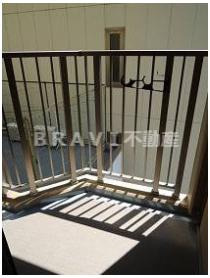 レジデンス心斎橋 BRAVI不動産のバルコニー|【レジデンス心斎橋】バルコニー付きです