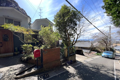 【前面道路含む現地写真】 | 宇治市宇治東内　中古テラスハウス | キッチン、洗面台、トイレなど気になる水回りもリフォーム致します。新生活を気持ちよくスタートして頂けますね。