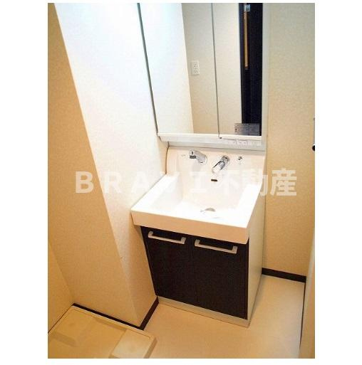 アクアプレイス南堀江　BRAVI不動産の洗面所|【アクアプレイス南堀江】脱衣スペースもあります