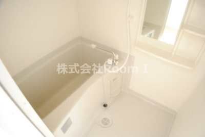 【浴室】 | プレサンス天満橋アンジェ | コンパクトで使いやすいお風呂です