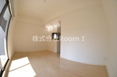 【洋室】 | アドバンス大阪城アンジュ | 明るい洋室です