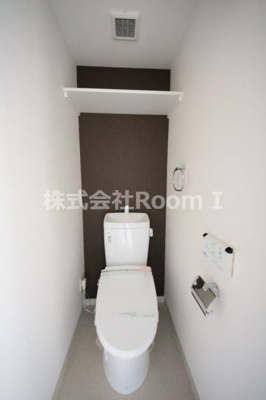 【トイレ】 | アドバンス大阪城アンジュ | 落ち着いた色調のトイレです