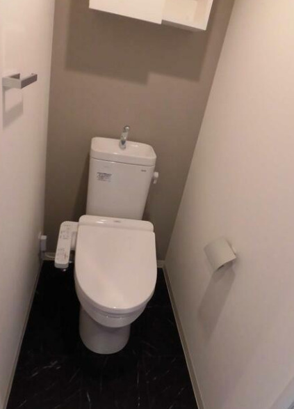 スカイコートグレイス調布のトイレ|※別号室の参考写真です