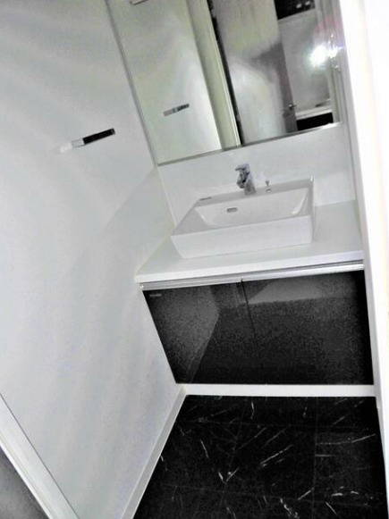 スカイコートグレイス調布の洗面所|※別号室の参考写真です