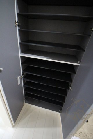グラン本庄東の玄関
