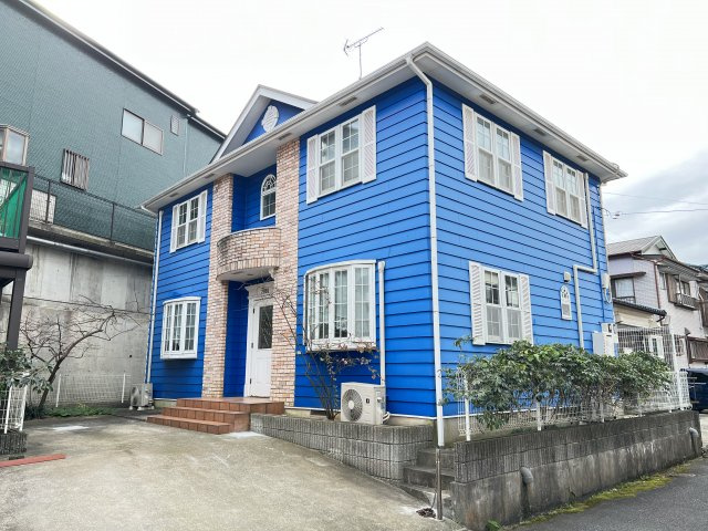 横須賀市大津町４丁目の一戸建ての外観