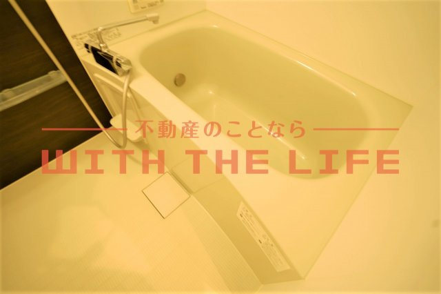 フロレゾン【10，000円キャッシュバック対象物件】の浴室|日々の疲れを癒すお風呂付です