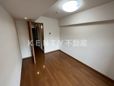 【寝室】 | ルーブル千鳥町弐番館 | 落ち着いて過ごせるお部屋なので、寝室にいかがでしょうか