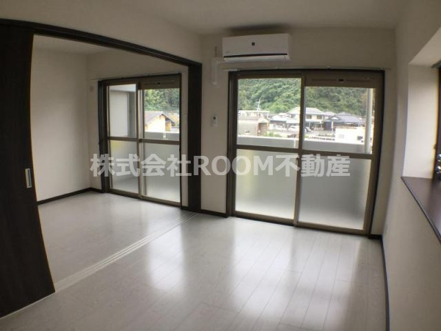 グランドヴィラの居間・リビング|ゆったり過ごせるリビングです