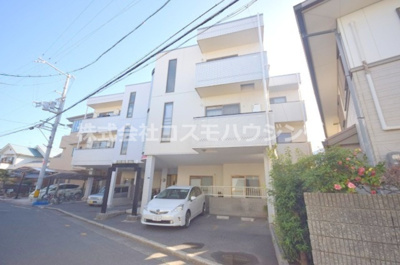 【外観】 | メゾンキューブ | 外はこのようになっています