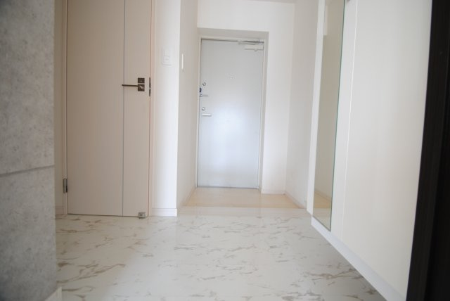 グランドゥールステラの玄関