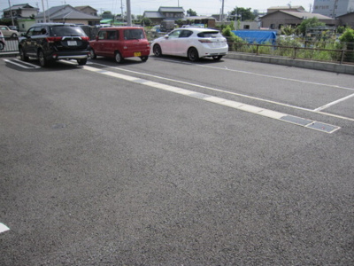 【駐車場】 | ラ・ファミーユⅡ