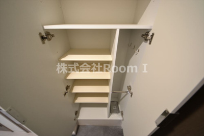 【玄関】 | プレサンス天満橋ヴェルエラ | ゆったりとした玄関です