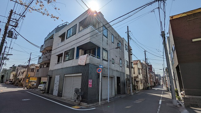 橋場１丁目店舗付２世帯住宅の外観