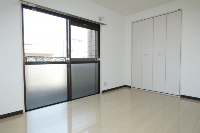 【洋室】 | グランドオーク参番館