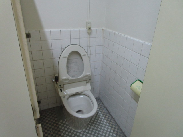 十三ビルのトイレ