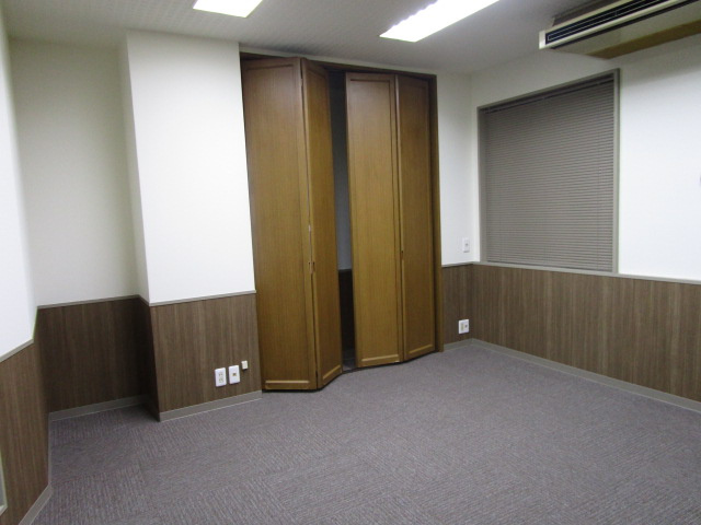 十三ビルの内装