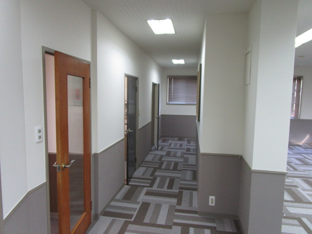 十三ビルの内装