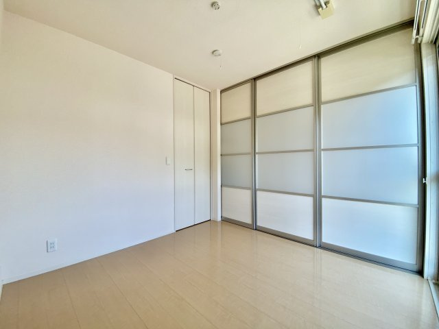 【洋室】 | グランフィールド重根Ⅱ