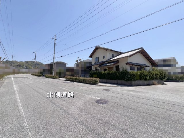 【前面道路含む現地写真】 | 南国市緑ケ丘2丁目