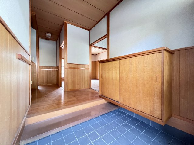 【玄関】 | 南国市緑ケ丘2丁目