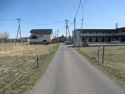 【前面道路含む現地写真】 | 能代市東大瀬・売地